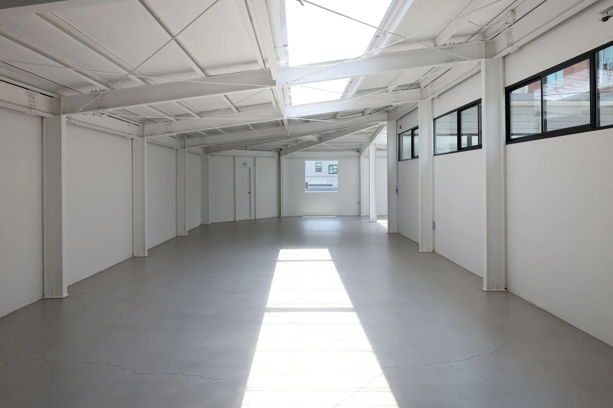 Aube Studio 10
