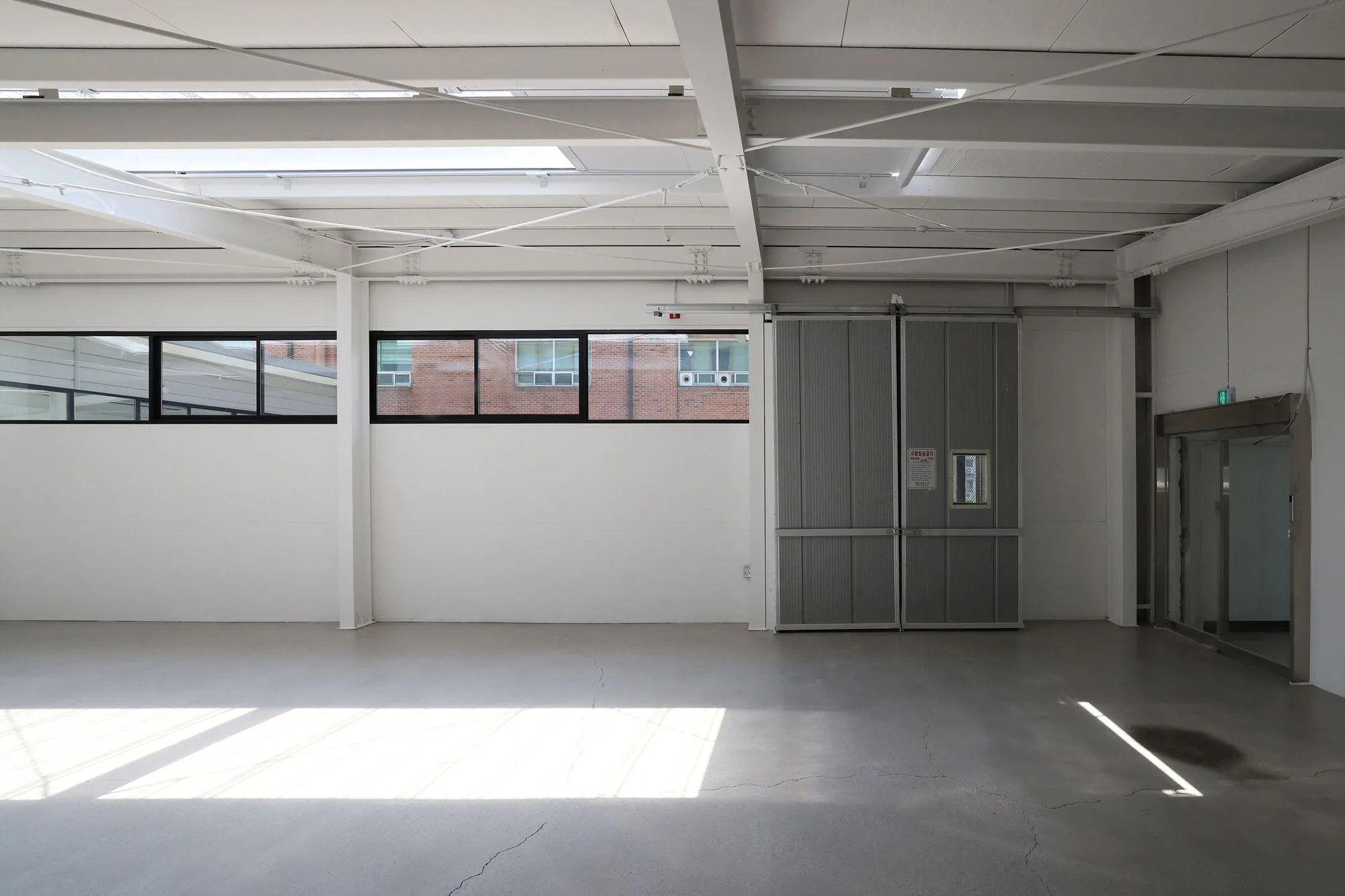 Aube Studio 13