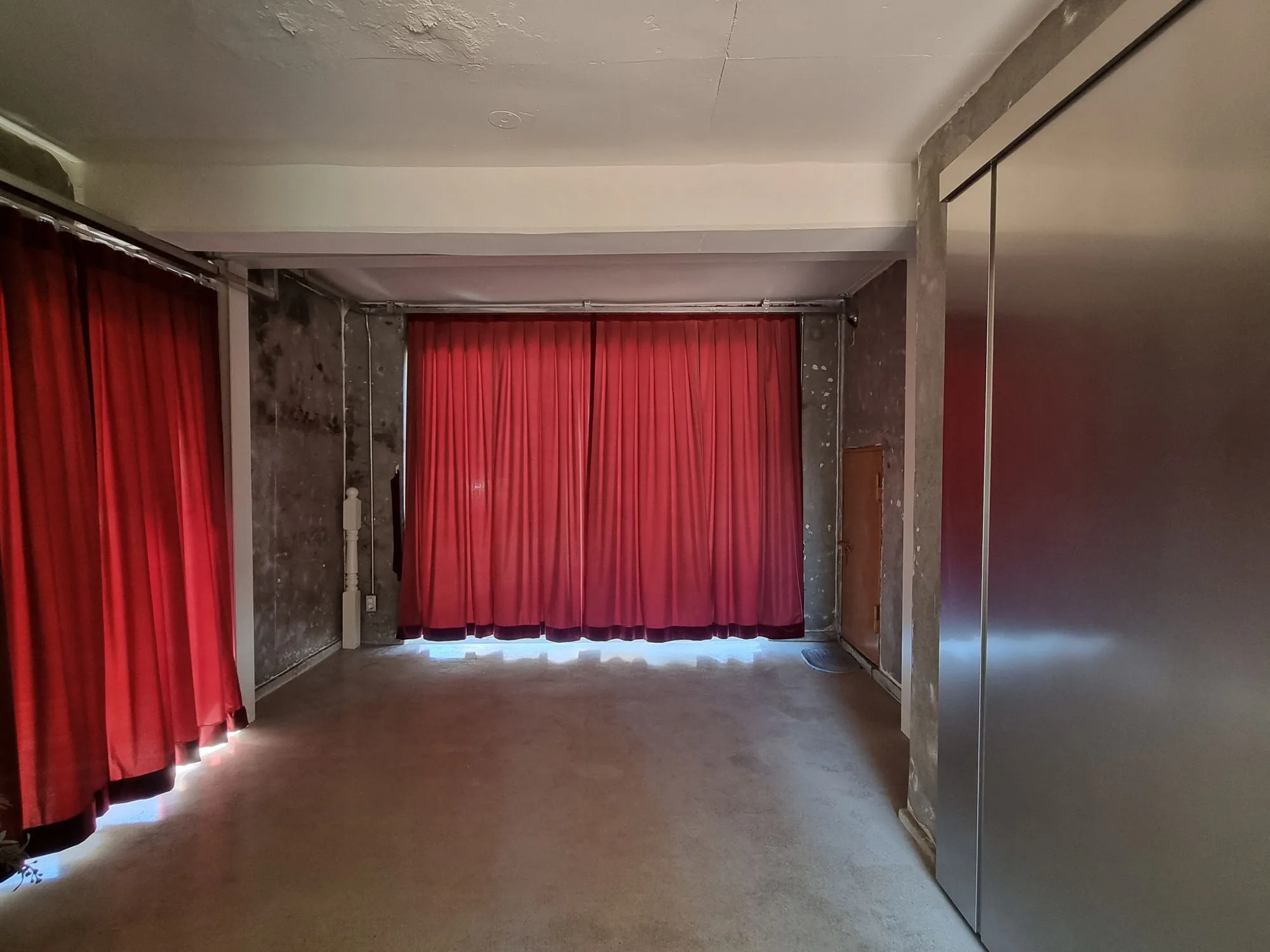 Facade Studio 12