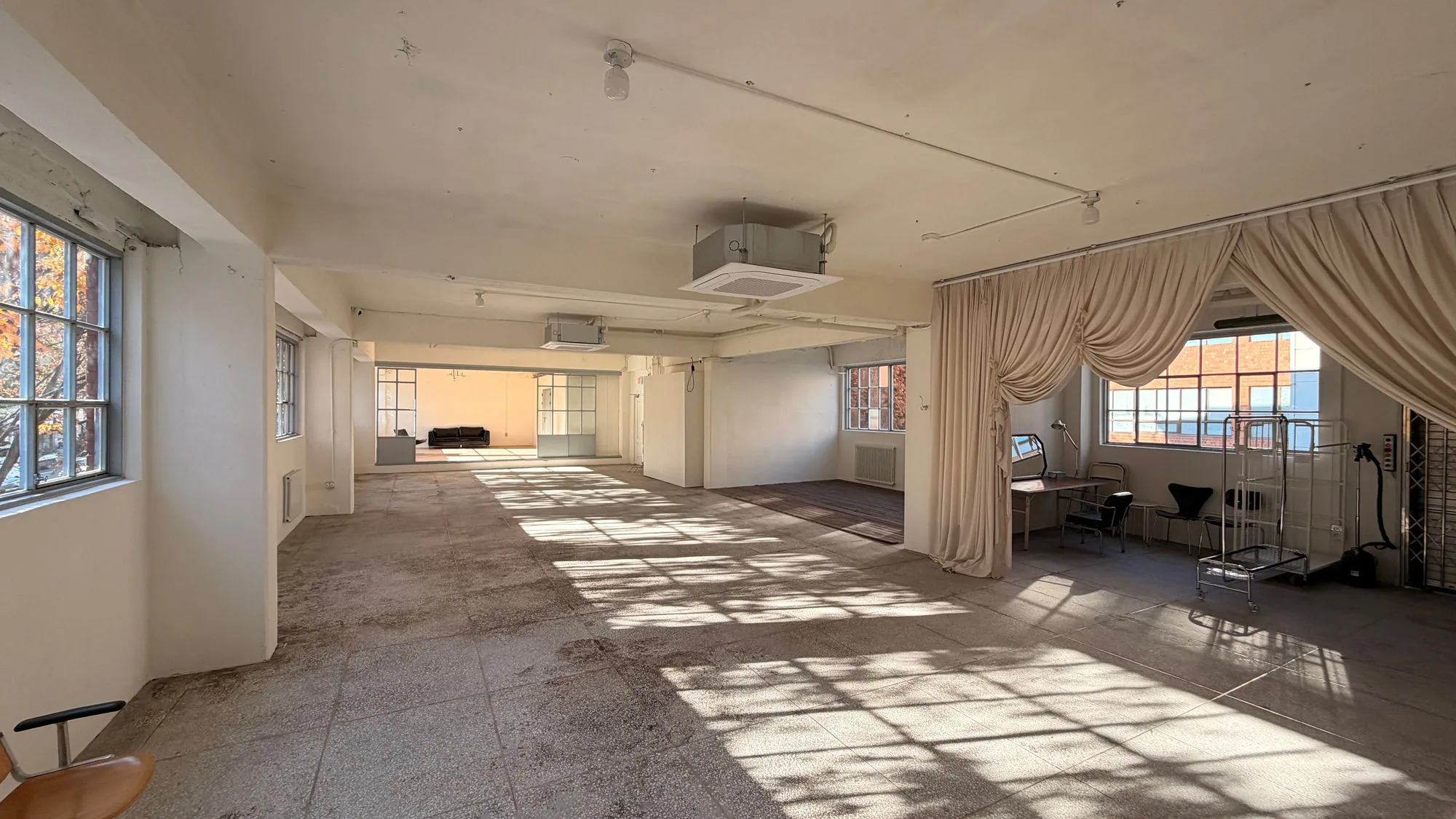 Pealhap Studio 5