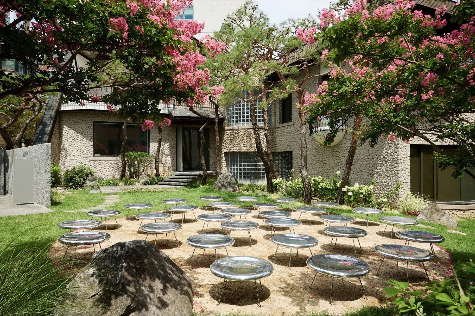 Frieze House 7