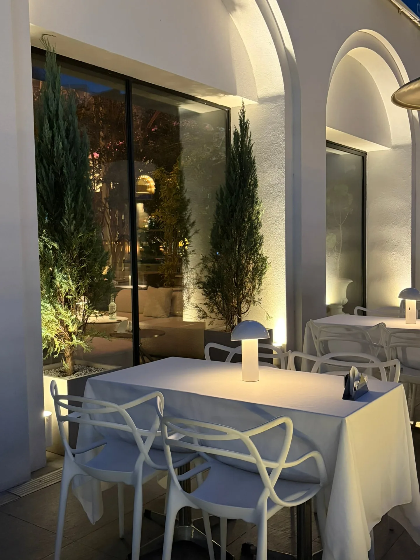 People the Terrace 17
