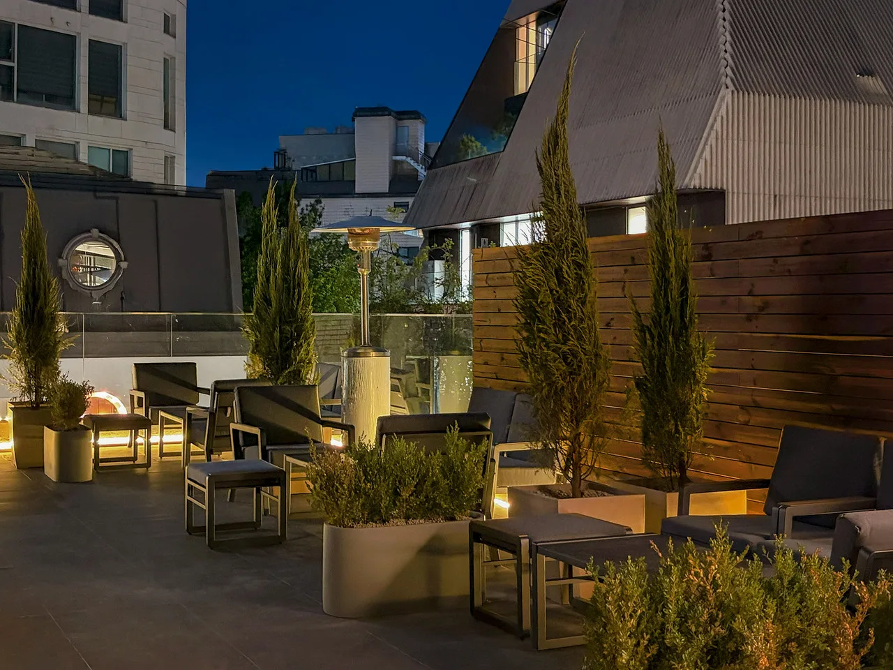 People the Terrace 7