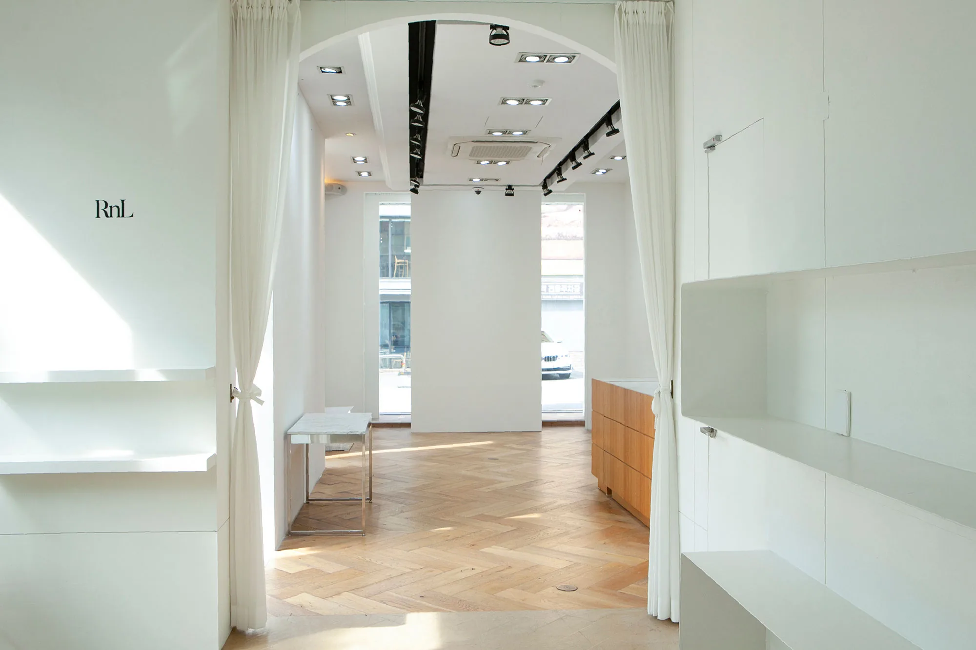 RnL Gallery 4