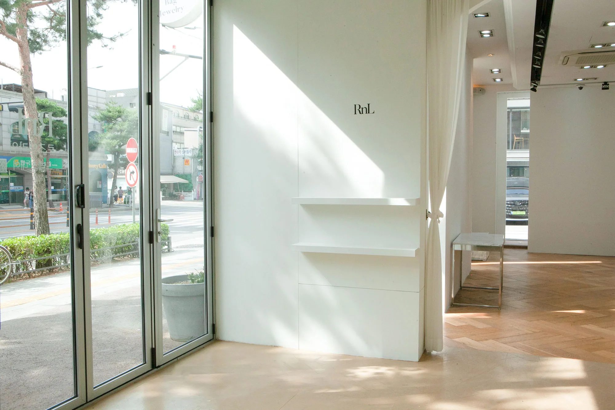 RnL Gallery 1